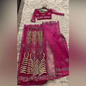 Indian lengha saree for sale, pre stitched. Fits size small/size 4